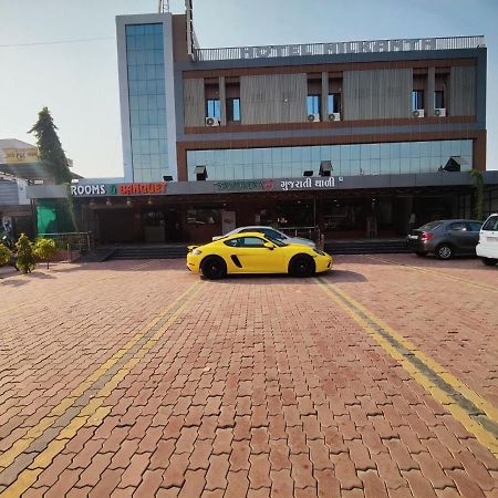 Hotel Nilkanth Navsari Exterior foto