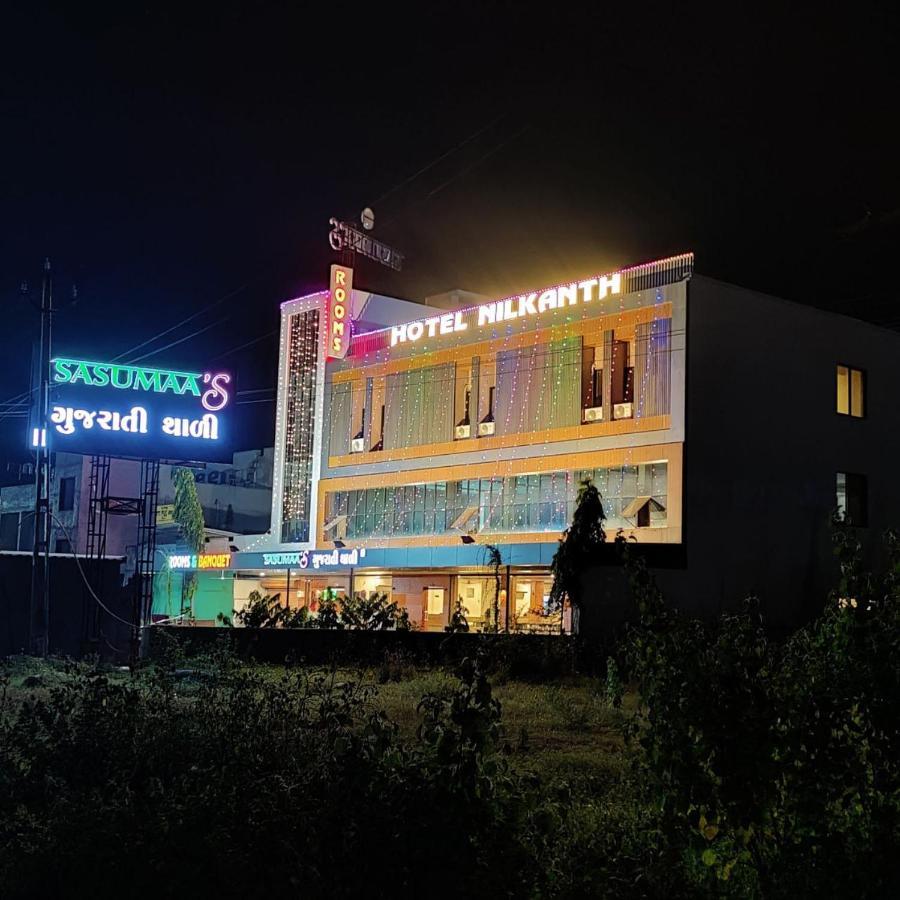 Hotel Nilkanth Navsari Exterior foto